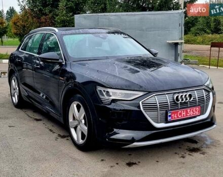 Чорний Ауді E-Tron, об'ємом двигуна 0 л та пробігом 102 тис. км за 29900 $, фото 1 на Automoto.ua
