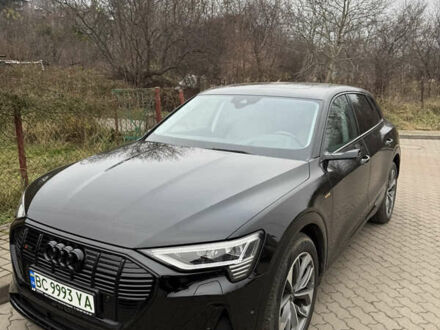 Черный Ауди E-Tron, объемом двигателя 0 л и пробегом 87 тыс. км за 39500 $, фото 1 на Automoto.ua