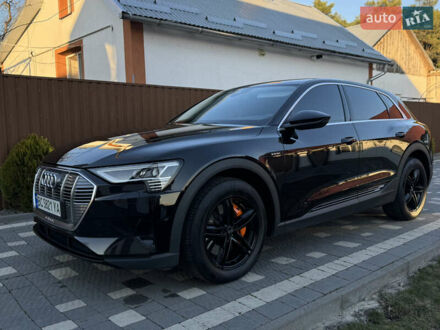 Ауди E-Tron 2021 в Золочев на Automoto.ua Черный Ауди E-Tron, объемом двигателя 0 л и пробегом 69 тыс. км за 27300 $, фото 1 на Automoto.ua