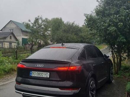 Чорний Ауді E-Tron, об'ємом двигуна 0 л та пробігом 80 тис. км за 40950 $, фото 1 на Automoto.ua