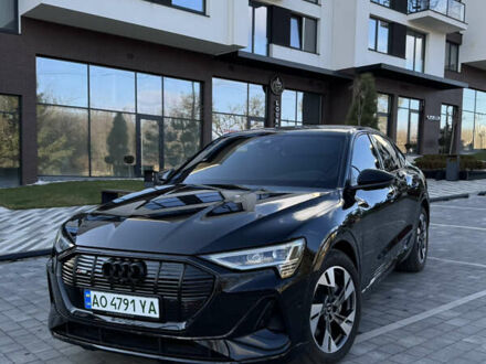 Ауди E-Tron 2021 в Ужгороде на Automoto.ua Черный Ауди E-Tron, объемом двигателя 0 л и пробегом 21 тыс. км за 35900 $, фото 1 на Automoto.ua
