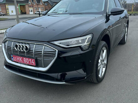 Чорний Ауді E-Tron, об'ємом двигуна 0 л та пробігом 118 тис. км за 28900 $, фото 1 на Automoto.ua
