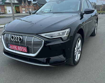 Черный Ауди E-Tron, объемом двигателя 0 л и пробегом 118 тыс. км за 28900 $, фото 1 на Automoto.ua