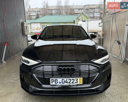 Черный Ауди E-Tron, объемом двигателя 0 л и пробегом 150 тыс. км за 27500 $, фото 1 на Automoto.ua