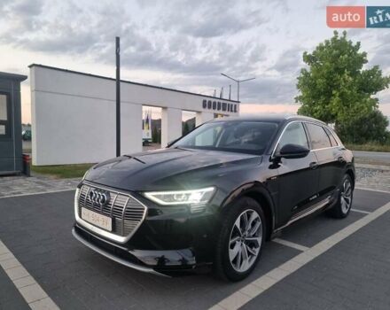 Чорний Ауді E-Tron, об'ємом двигуна 0 л та пробігом 180 тис. км за 24700 $, фото 1 на Automoto.ua