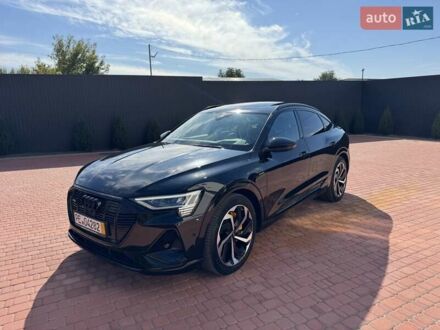 Ауди E-Tron 2021 в Жашкове на Automoto.ua Черный Ауди E-Tron, объемом двигателя 0 л и пробегом 127 тыс. км за 37900 $, фото 1 на Automoto.ua
