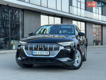Ауди E-Tron 2021 в Иршава на Automoto.ua Черный Ауди E-Tron, объемом двигателя 0 л и пробегом 140 тыс. км за 27900 $, фото 1 на Automoto.ua