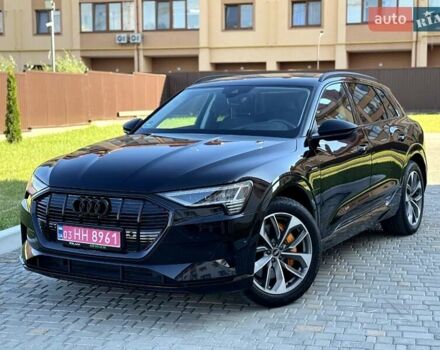 Чорний Ауді E-Tron, об'ємом двигуна 0 л та пробігом 44 тис. км за 39500 $, фото 1 на Automoto.ua