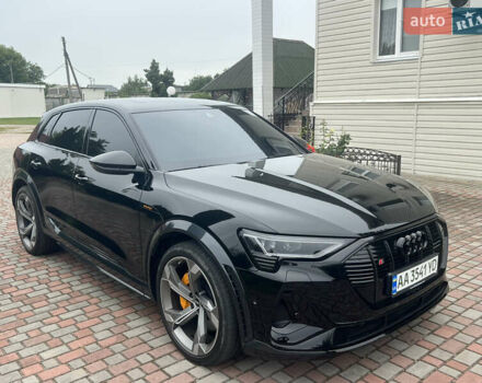 Чорний Ауді E-Tron, об'ємом двигуна 0 л та пробігом 51 тис. км за 47500 $, фото 1 на Automoto.ua