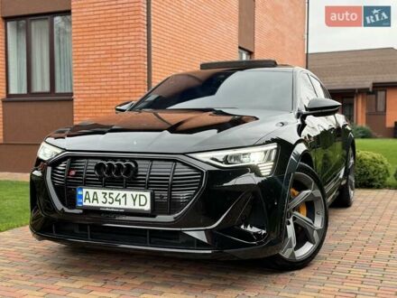 Чорний Ауді E-Tron, об'ємом двигуна 0 л та пробігом 58 тис. км за 42999 $, фото 1 на Automoto.ua