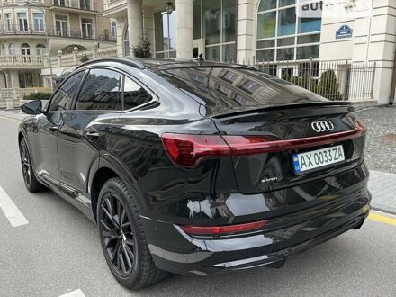 Ауди E-Tron 2021 в Киеве на Automoto.ua Черный Ауди E-Tron, объемом двигателя 0 л и пробегом 21 тыс. км за 61000 $, фото 1 на Automoto.ua