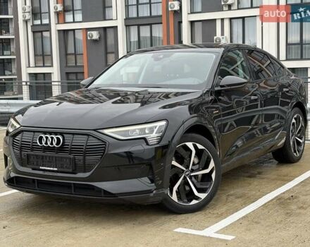 Чорний Ауді E-Tron, об'ємом двигуна 0 л та пробігом 99 тис. км за 29000 $, фото 1 на Automoto.ua