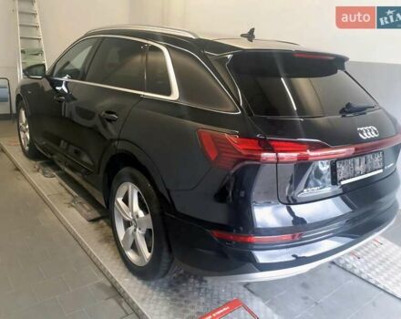 Черный Ауди E-Tron, объемом двигателя 0 л и пробегом 99 тыс. км за 29999 $, фото 1 на Automoto.ua