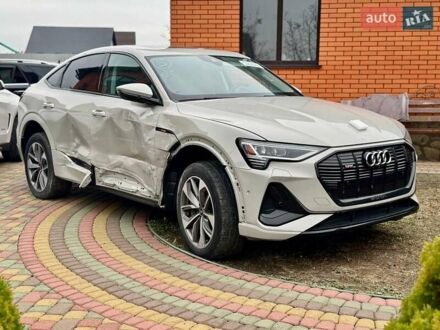 Ауди E-Tron 2021 в Сарнах на Automoto.ua Черный Ауди E-Tron, объемом двигателя 0 л и пробегом 60 тыс. км за 32000 $, фото 1 на Automoto.ua