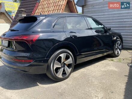 Чорний Ауді E-Tron, об'ємом двигуна 0 л та пробігом 76 тис. км за 35300 $, фото 1 на Automoto.ua