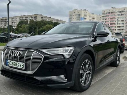 Черный Ауди E-Tron, объемом двигателя 0 л и пробегом 60 тыс. км за 33500 $, фото 1 на Automoto.ua