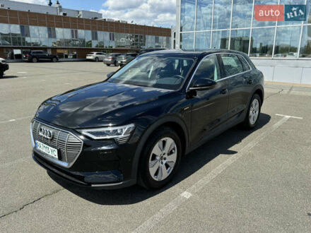 Ауди E-Tron 2022 в Киеве на Automoto.ua Черный Ауди E-Tron, объемом двигателя 0 л и пробегом 38 тыс. км за 28500 $, фото 1 на Automoto.ua