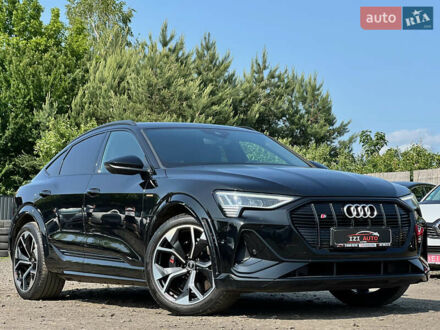 Чорний Ауді E-Tron, об'ємом двигуна 0 л та пробігом 32 тис. км за 49953 $, фото 1 на Automoto.ua