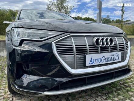 Ауді E-Tron 2022 у Києві на Automoto.ua Чорний Ауді E-Tron, об'ємом двигуна 0 л та пробігом 6 тис. км за 93030 $, фото 1 на Automoto.ua