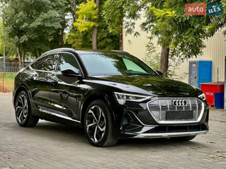 Черный Ауди E-Tron, объемом двигателя 0 л и пробегом 31 тыс. км за 45500 $, фото 1 на Automoto.ua