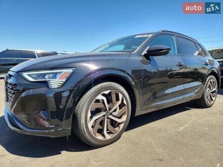 Чорний Ауді E-Tron, об'ємом двигуна 0 л та пробігом 44 тис. км за 19500 $, фото 1 на Automoto.ua