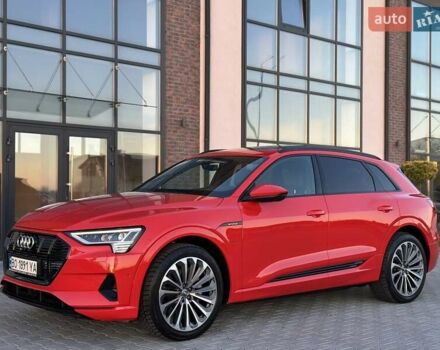 Красный Ауди E-Tron, объемом двигателя 0 л и пробегом 64 тыс. км за 34900 $, фото 19 на Automoto.ua