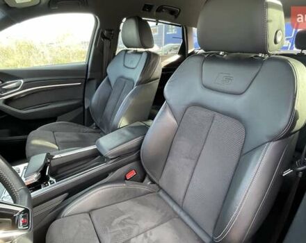 Красный Ауди E-Tron, объемом двигателя 0 л и пробегом 119 тыс. км за 29500 $, фото 47 на Automoto.ua