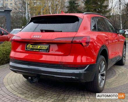 Красный Ауди E-Tron, объемом двигателя 95 л и пробегом 29 тыс. км за 38900 $, фото 6 на Automoto.ua