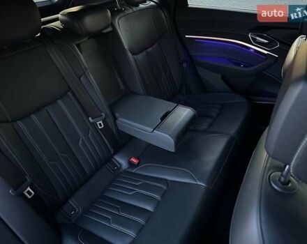 Красный Ауди E-Tron, объемом двигателя 0 л и пробегом 64 тыс. км за 34900 $, фото 61 на Automoto.ua