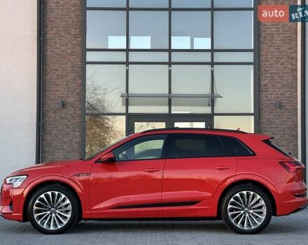 Красный Ауди E-Tron, объемом двигателя 0 л и пробегом 64 тыс. км за 34900 $, фото 21 на Automoto.ua