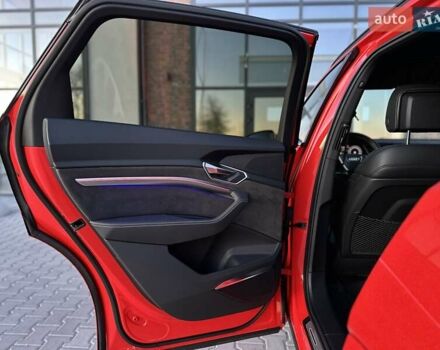 Красный Ауди E-Tron, объемом двигателя 0 л и пробегом 64 тыс. км за 34900 $, фото 57 на Automoto.ua
