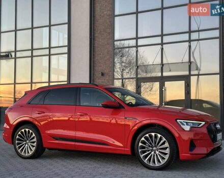 Красный Ауди E-Tron, объемом двигателя 0 л и пробегом 64 тыс. км за 34900 $, фото 30 на Automoto.ua