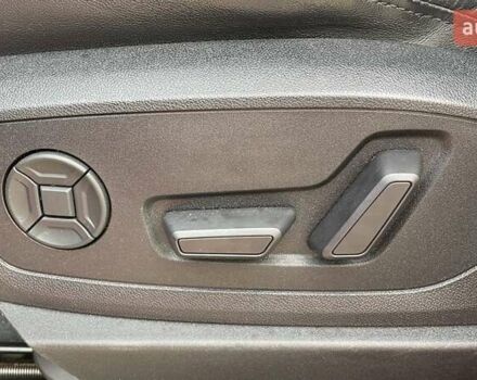 Красный Ауди E-Tron, объемом двигателя 0 л и пробегом 119 тыс. км за 29500 $, фото 56 на Automoto.ua