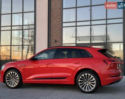 Красный Ауди E-Tron, объемом двигателя 0 л и пробегом 64 тыс. км за 34900 $, фото 22 на Automoto.ua
