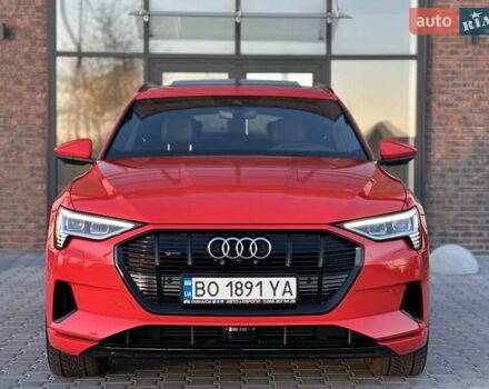 Красный Ауди E-Tron, объемом двигателя 0 л и пробегом 64 тыс. км за 34900 $, фото 14 на Automoto.ua