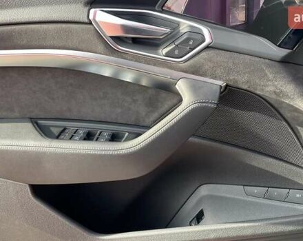 Красный Ауди E-Tron, объемом двигателя 0 л и пробегом 119 тыс. км за 29500 $, фото 54 на Automoto.ua