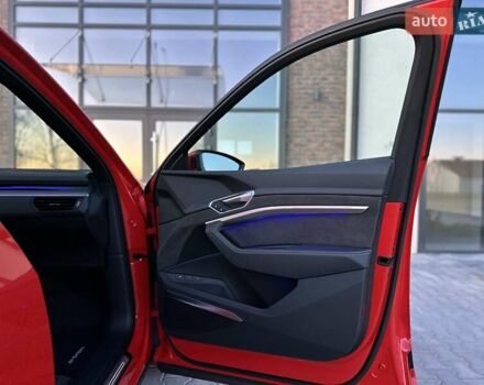 Красный Ауди E-Tron, объемом двигателя 0 л и пробегом 64 тыс. км за 34900 $, фото 63 на Automoto.ua