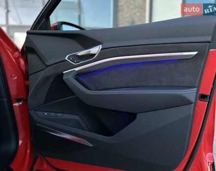 Красный Ауди E-Tron, объемом двигателя 0 л и пробегом 64 тыс. км за 34900 $, фото 64 на Automoto.ua