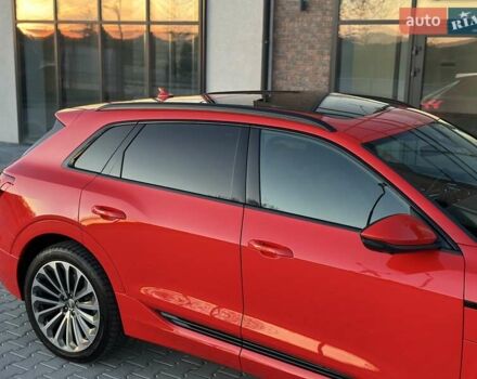 Красный Ауди E-Tron, объемом двигателя 0 л и пробегом 64 тыс. км за 34900 $, фото 7 на Automoto.ua