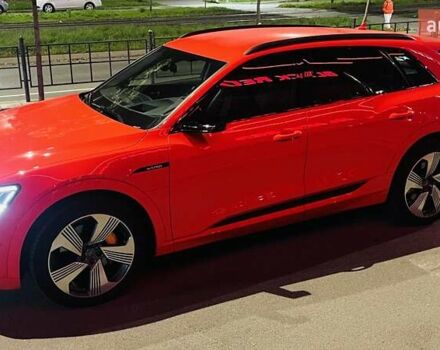 Красный Ауди E-Tron, объемом двигателя 0 л и пробегом 119 тыс. км за 29500 $, фото 6 на Automoto.ua
