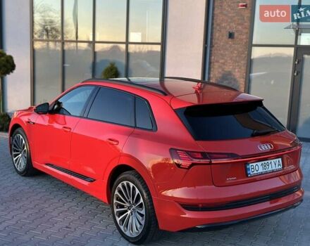 Красный Ауди E-Tron, объемом двигателя 0 л и пробегом 64 тыс. км за 34900 $, фото 10 на Automoto.ua