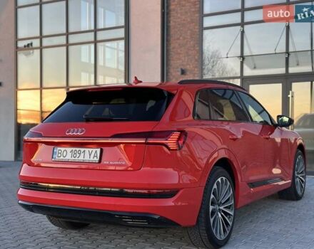 Красный Ауди E-Tron, объемом двигателя 0 л и пробегом 64 тыс. км за 34900 $, фото 26 на Automoto.ua