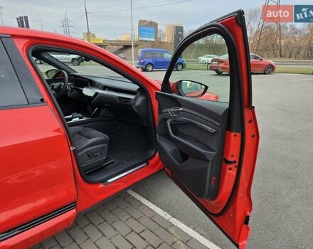 Червоний Ауді E-Tron, об'ємом двигуна 0 л та пробігом 130 тис. км за 35888 $, фото 36 на Automoto.ua