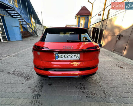 Червоний Ауді E-Tron, об'ємом двигуна 0 л та пробігом 23 тис. км за 45000 $, фото 9 на Automoto.ua