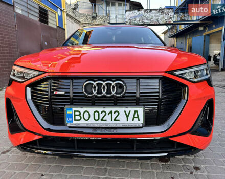 Червоний Ауді E-Tron, об'ємом двигуна 0 л та пробігом 23 тис. км за 45000 $, фото 1 на Automoto.ua