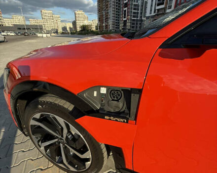 Червоний Ауді E-Tron, об'ємом двигуна 0 л та пробігом 53 тис. км за 43500 $, фото 6 на Automoto.ua