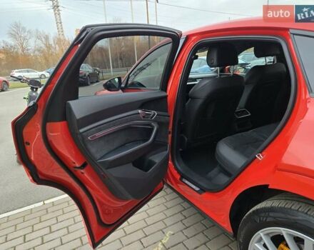 Червоний Ауді E-Tron, об'ємом двигуна 0 л та пробігом 130 тис. км за 35888 $, фото 31 на Automoto.ua