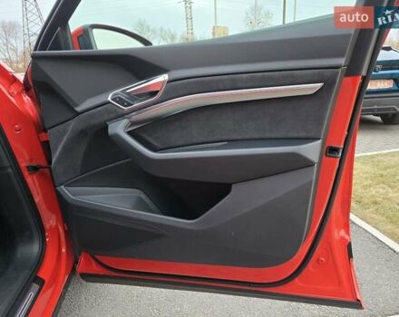 Червоний Ауді E-Tron, об'ємом двигуна 0 л та пробігом 130 тис. км за 35888 $, фото 37 на Automoto.ua