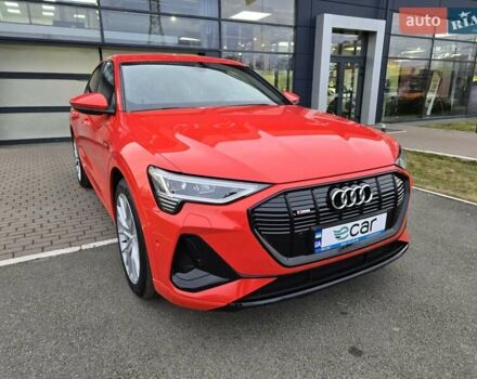Червоний Ауді E-Tron, об'ємом двигуна 0 л та пробігом 130 тис. км за 35888 $, фото 6 на Automoto.ua