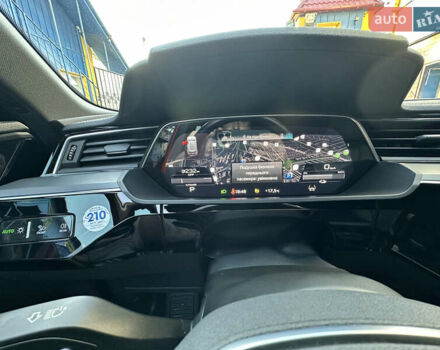 Червоний Ауді E-Tron, об'ємом двигуна 0 л та пробігом 23 тис. км за 45000 $, фото 24 на Automoto.ua